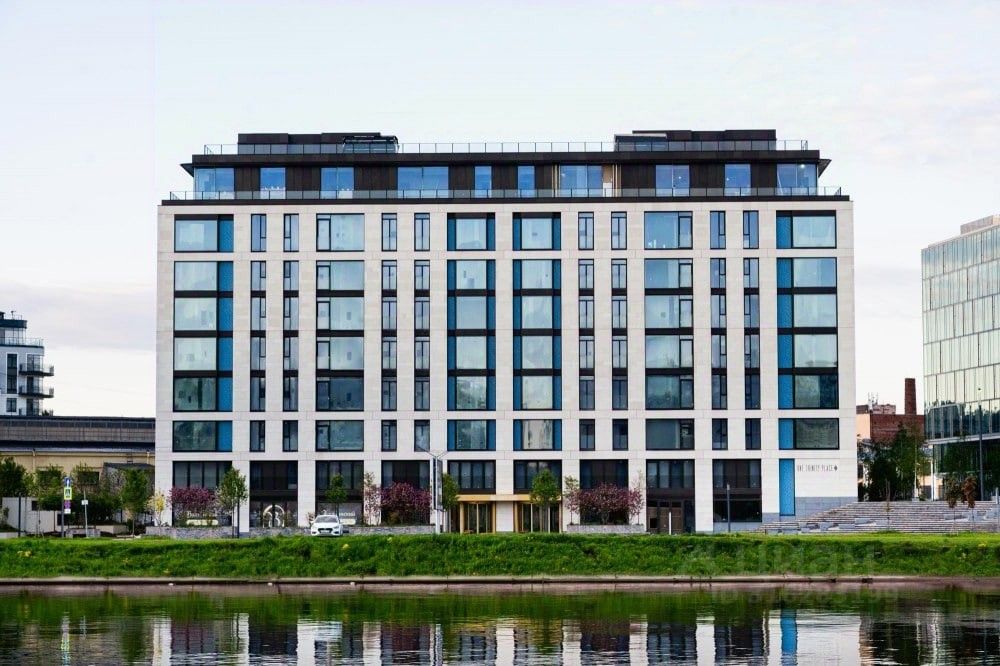 Продажа 2-комн квартиры на вторичном рынке набережная Адмирала Лазарева, 22