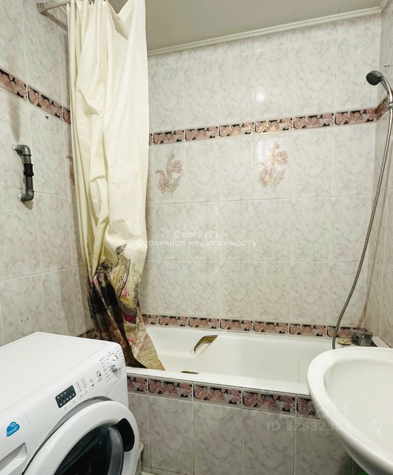 Продажа 2-комн квартиры на вторичном рынке улица Кошкина, 12к1