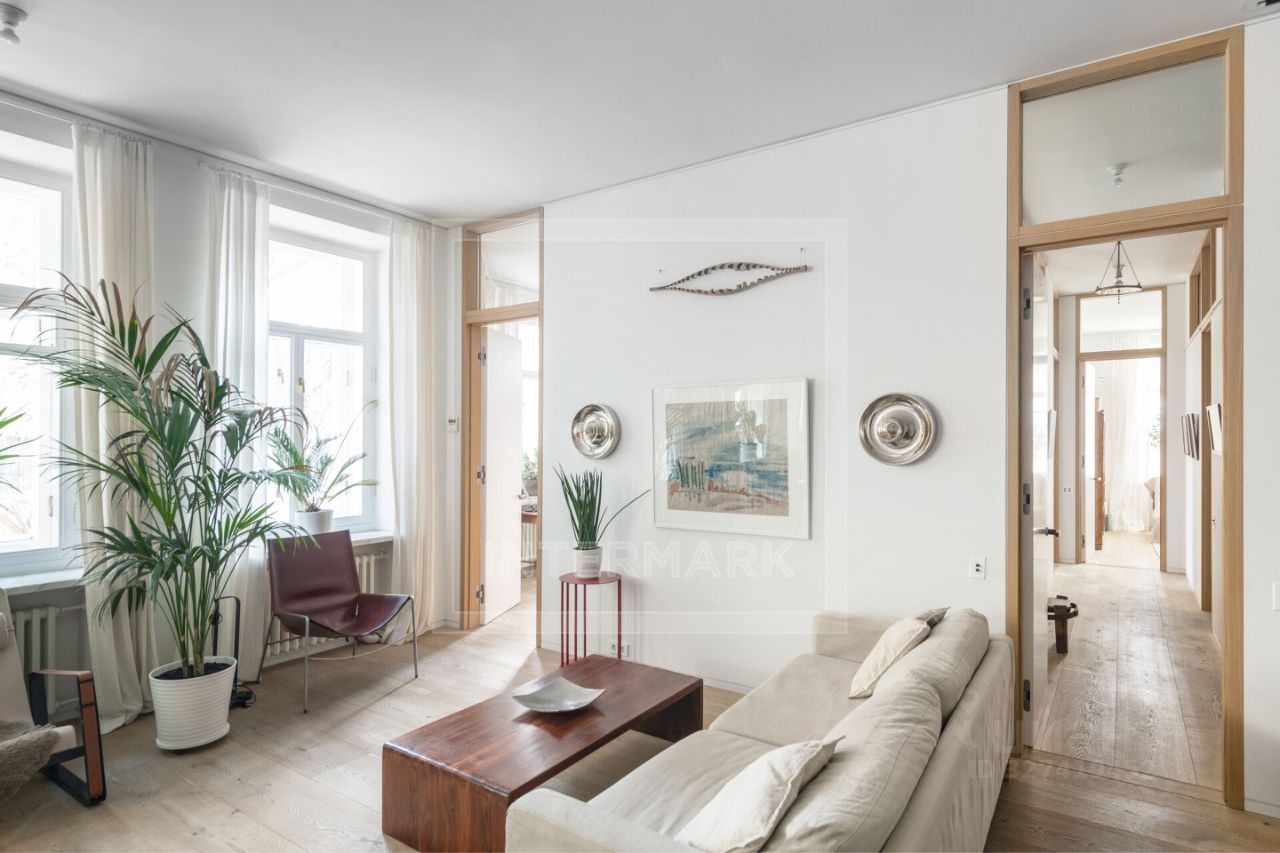 Аренда 4-комн квартиры на вторичном рынке Малый Левшинский переулок, 7С1