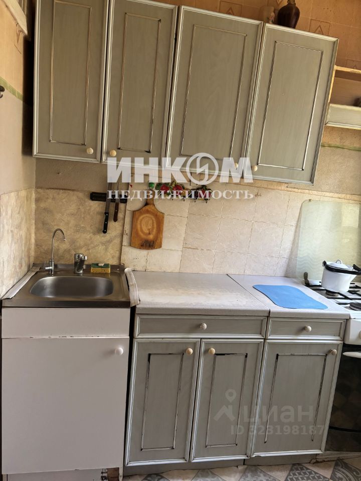 Продажа 2-комн квартиры на вторичном рынке Нагорная улица, 14К2