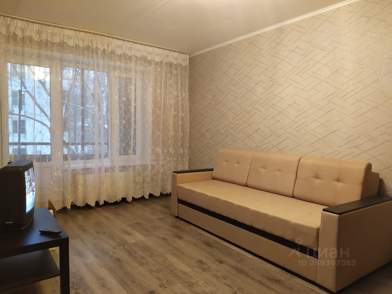 Аренда 2-комн квартиры на вторичном рынке Саперный проезд, 15