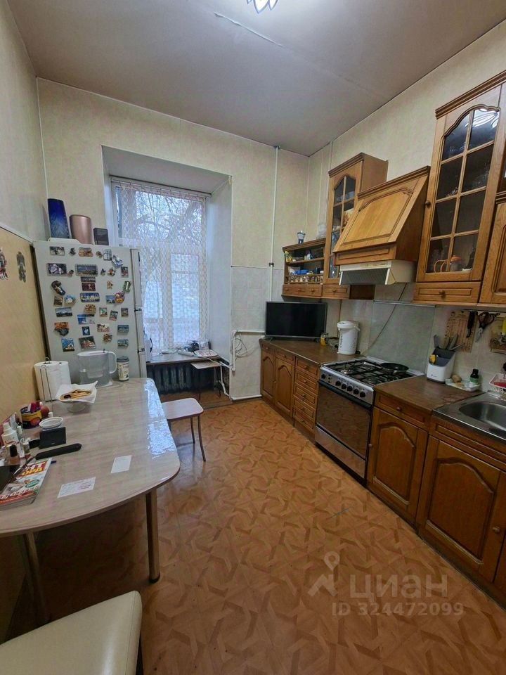 Продажа 3-комн квартиры на вторичном рынке Пушкин, Пушкинская улица, 20