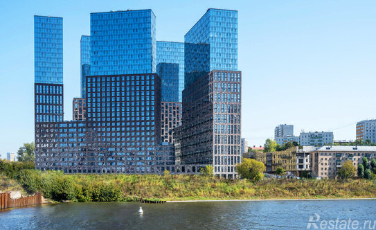 Продажа 4-комн квартиры на вторичном рынке Причальный проезд,  д. 10 к1