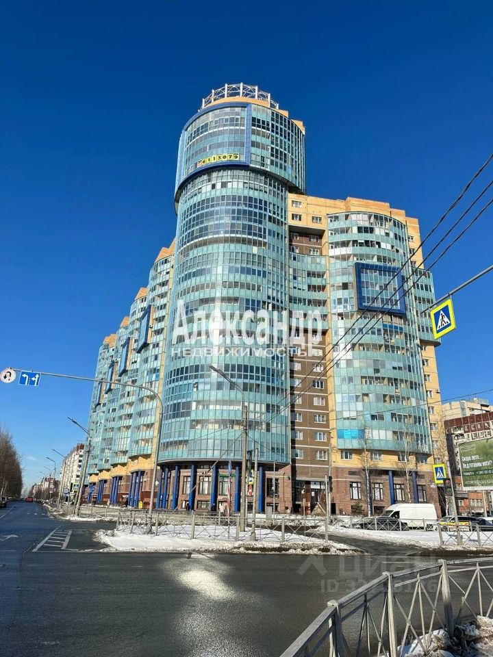 Продажа 2-комн квартиры на вторичном рынке Планерная улица, 63к1