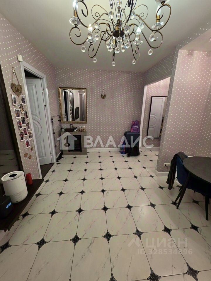 Продажа 2-комн квартиры на вторичном рынке Мосфильмовская улица, 33