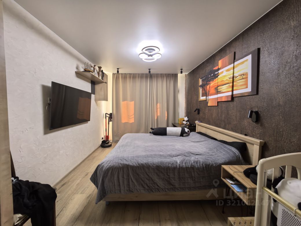 Продажа 3-комн квартиры на вторичном рынке улица Подвойского, 34к1