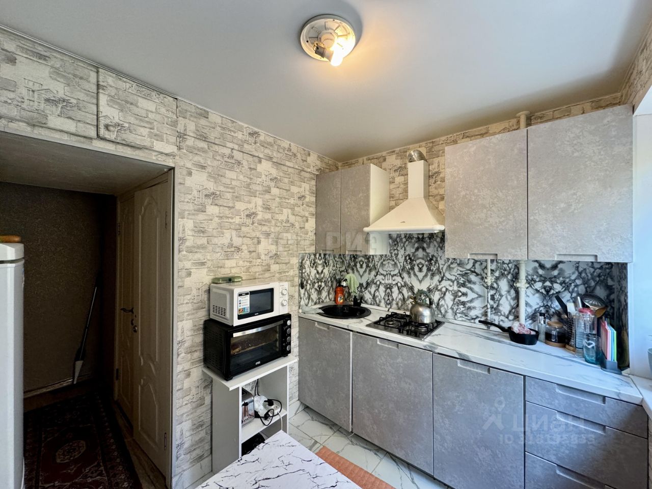 Продажа 3-комн квартиры на вторичном рынке Туристская улица, 2К5