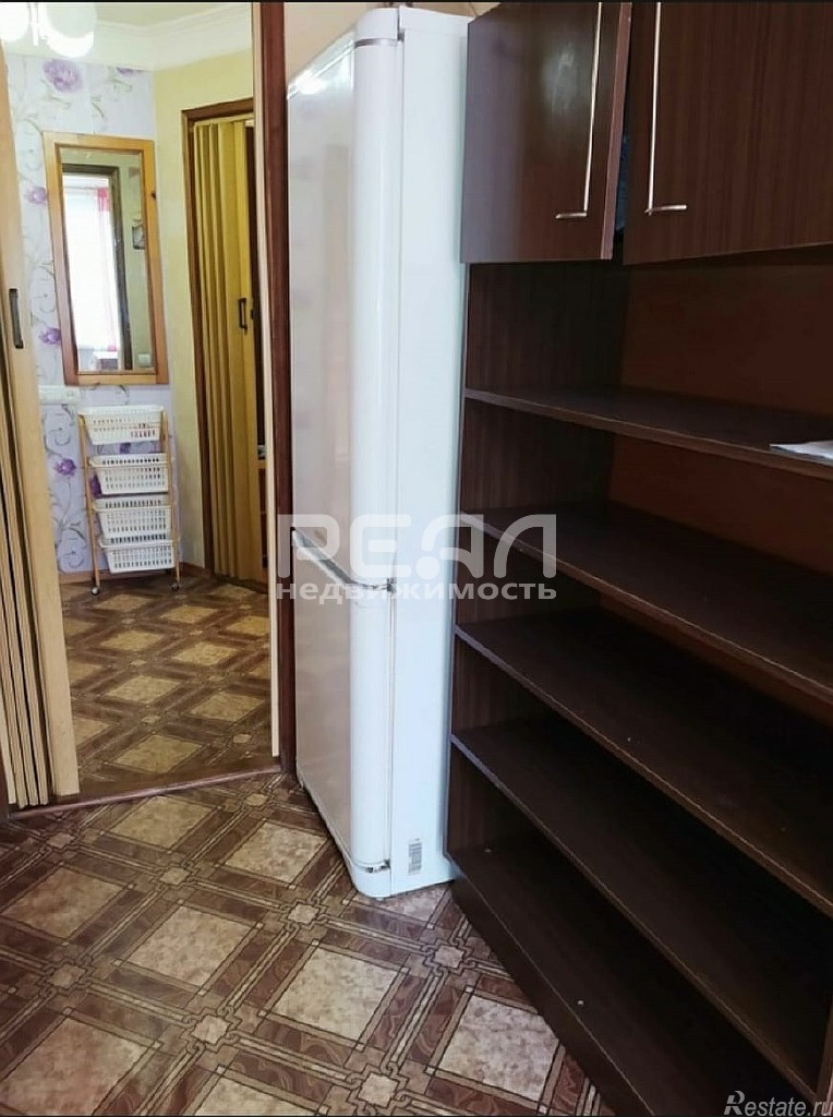 Продажа 2-комн квартиры на вторичном рынке Подводника Кузьмина ул.,  д. 12