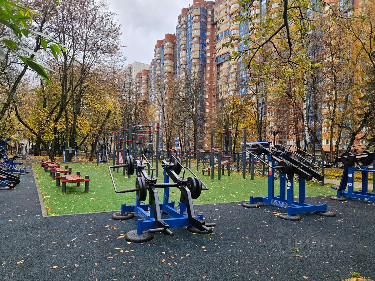 Продажа 1-комн квартиры на вторичном рынке улица Обручева, 5А