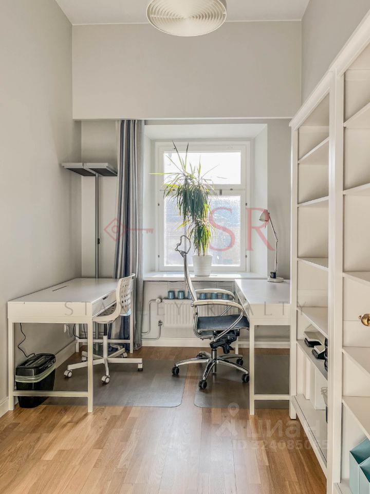 Аренда 5-комн квартиры на вторичном рынке Малая Конюшенная улица, 1-3