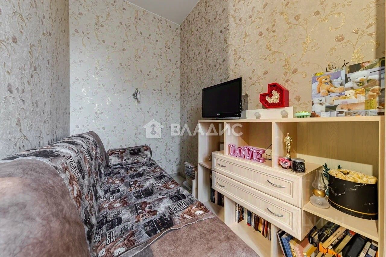 Продажа 6-комн квартиры на вторичном рынке набережная Обводного Канала, 66