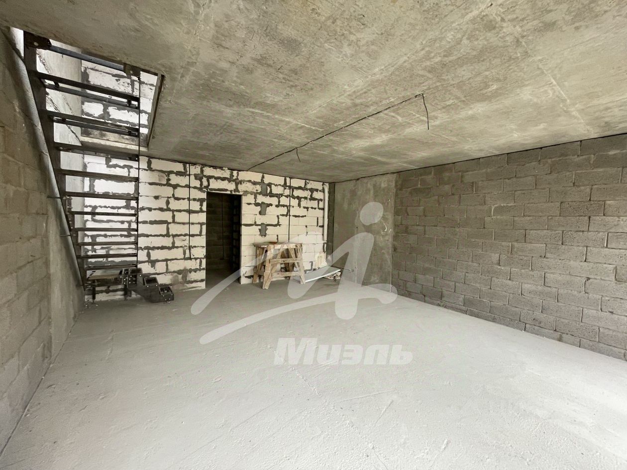 Продажа 3-комн квартиры на вторичном рынке Тучково пгт, улица Комсомольская, 14с8