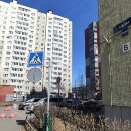 Аренда 2-комн квартиры на вторичном рынке ул Бадаева,  д. 8,  к. 2