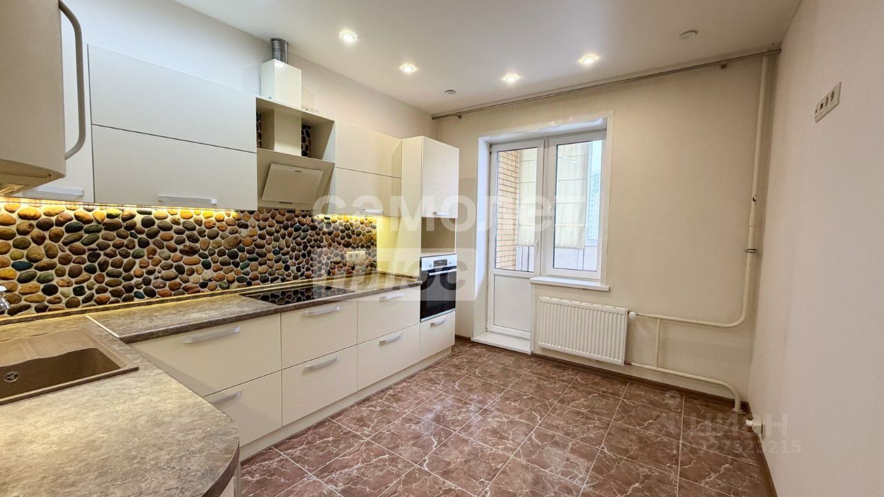 Продажа 2-комн квартиры на вторичном рынке Зенино ЖК Самолет мкр, Люберцы, улица Дружбы,  д. 9