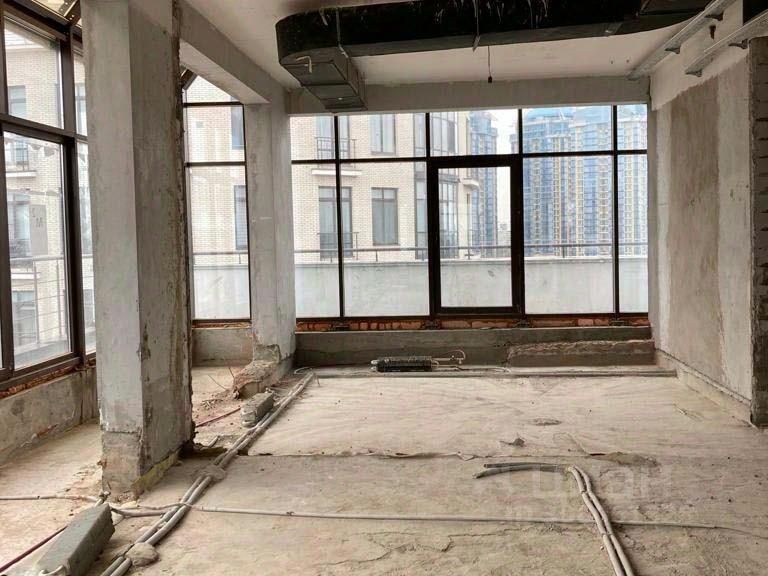 Продажа 6-комн квартиры на вторичном рынке Староволынская улица, 15к6