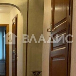 Продажа 3-комн квартиры на вторичном рынке Осенний б-р,  д. 20,  к. 1