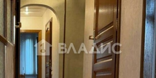 3-комн квартира Осенний б-р,  д. 20,  к. 1