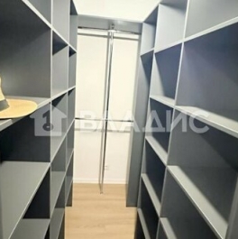 Продажа 3-комн квартиры на вторичном рынке Магеллана пр-т