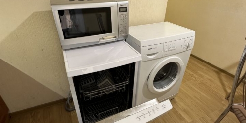 2-комн квартира Мончегорская улица,  д. 11