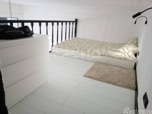 Продажа студии Колокольная ул,  д. 5