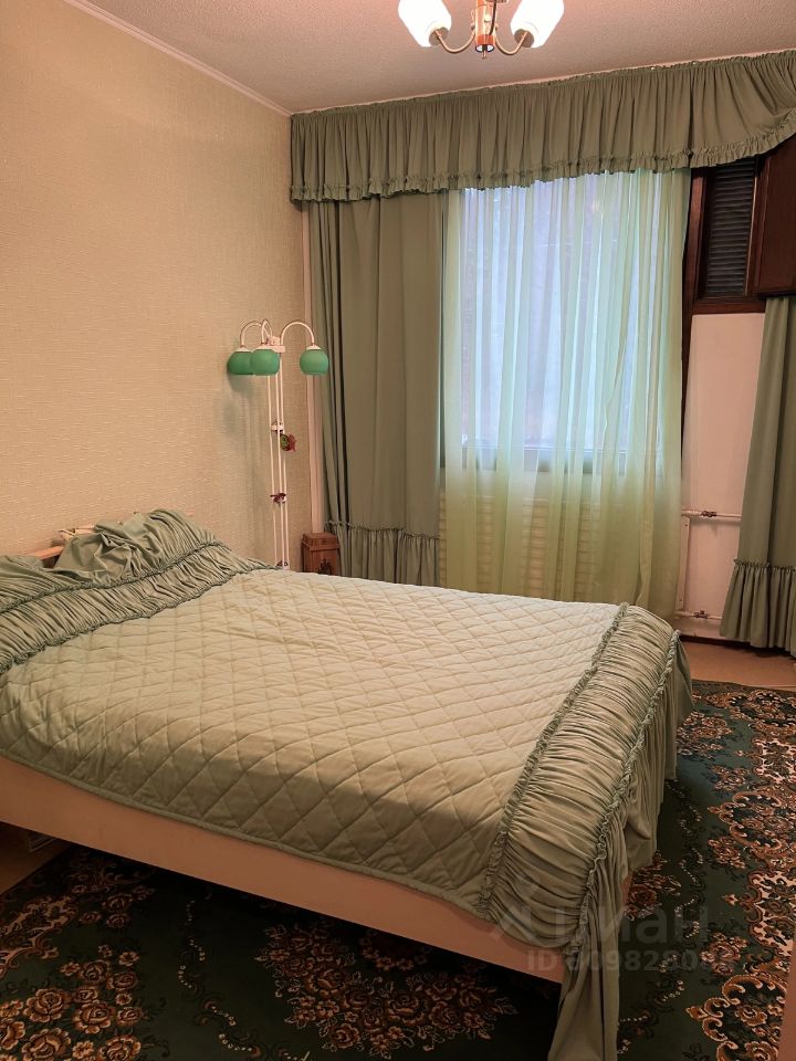 Продажа 3-комн квартиры на вторичном рынке Советский пгт, улица Садовая, 40