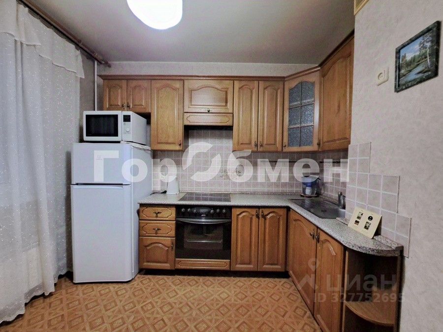 Продажа 3-комн квартиры на вторичном рынке улица Малыгина, 10К2