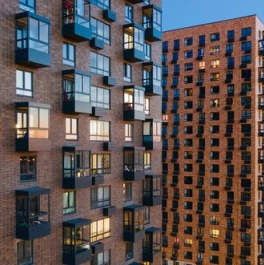 Продажа 2-комн квартиры на вторичном рынке Орлово-Денисовский проспект,  д. 19 к1 с1