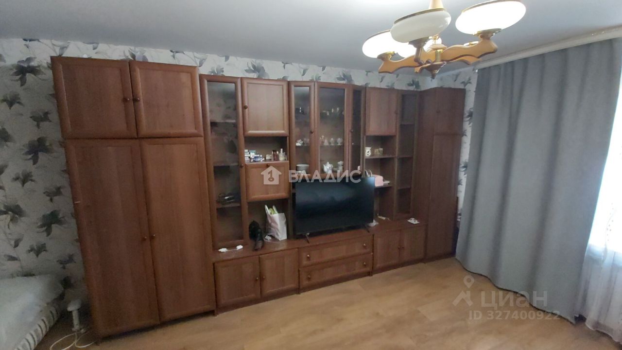 Продажа 1-комн квартиры на вторичном рынке Миллионная улица, 13К1