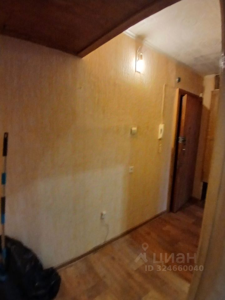 Продажа 2-комн квартиры на вторичном рынке 3-й мкр,  д. 12