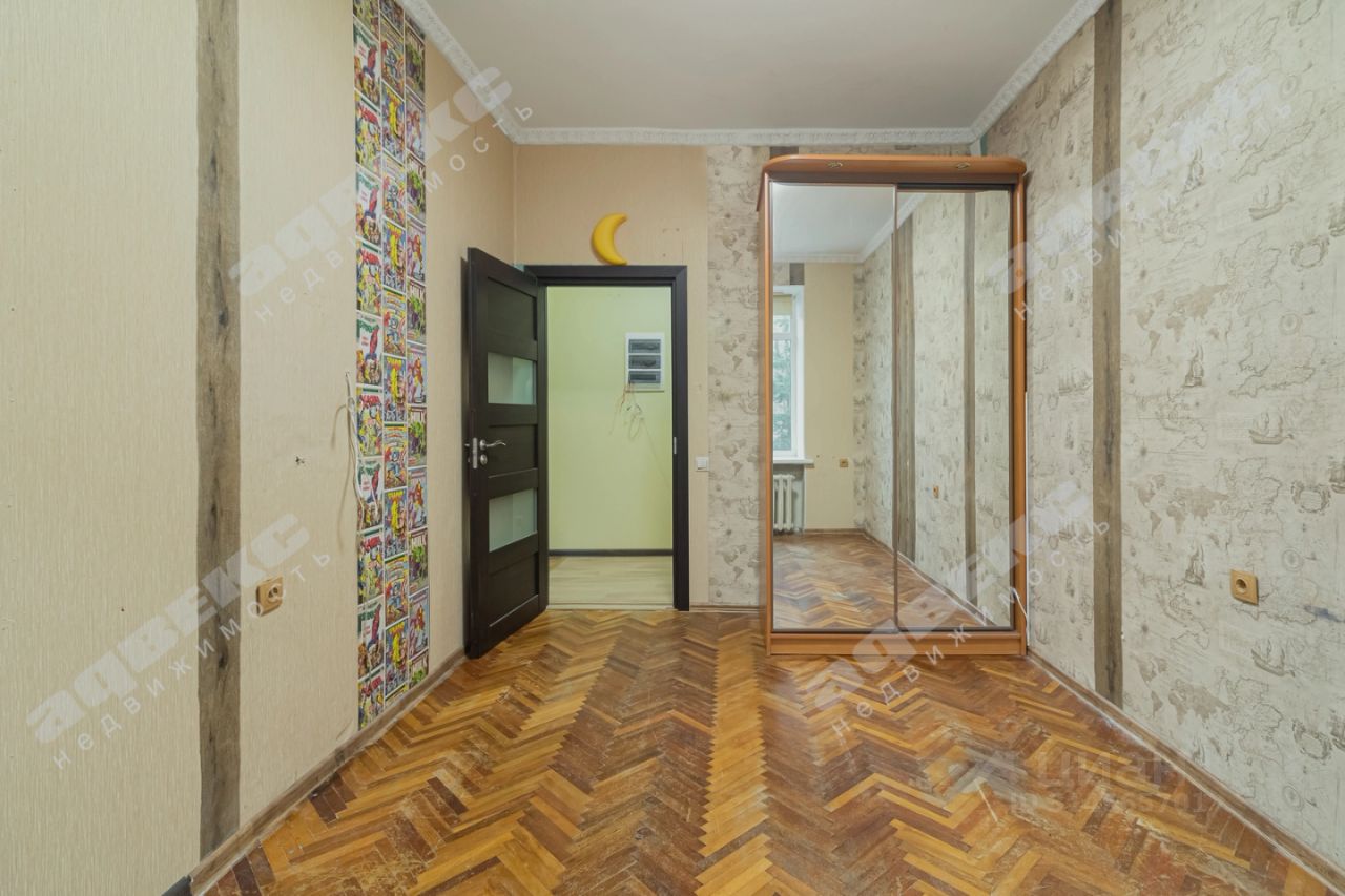 Продажа 2-комн квартиры на вторичном рынке улица Савушкина, 15