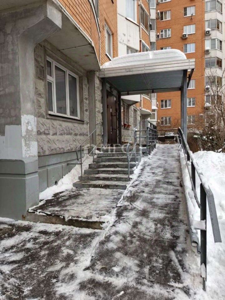 Продажа 2-комн квартиры на вторичном рынке Ялтинская улица, 10К1