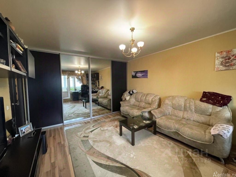 Продажа 1-комн квартиры на вторичном рынке Полимерная улица,  д. 7