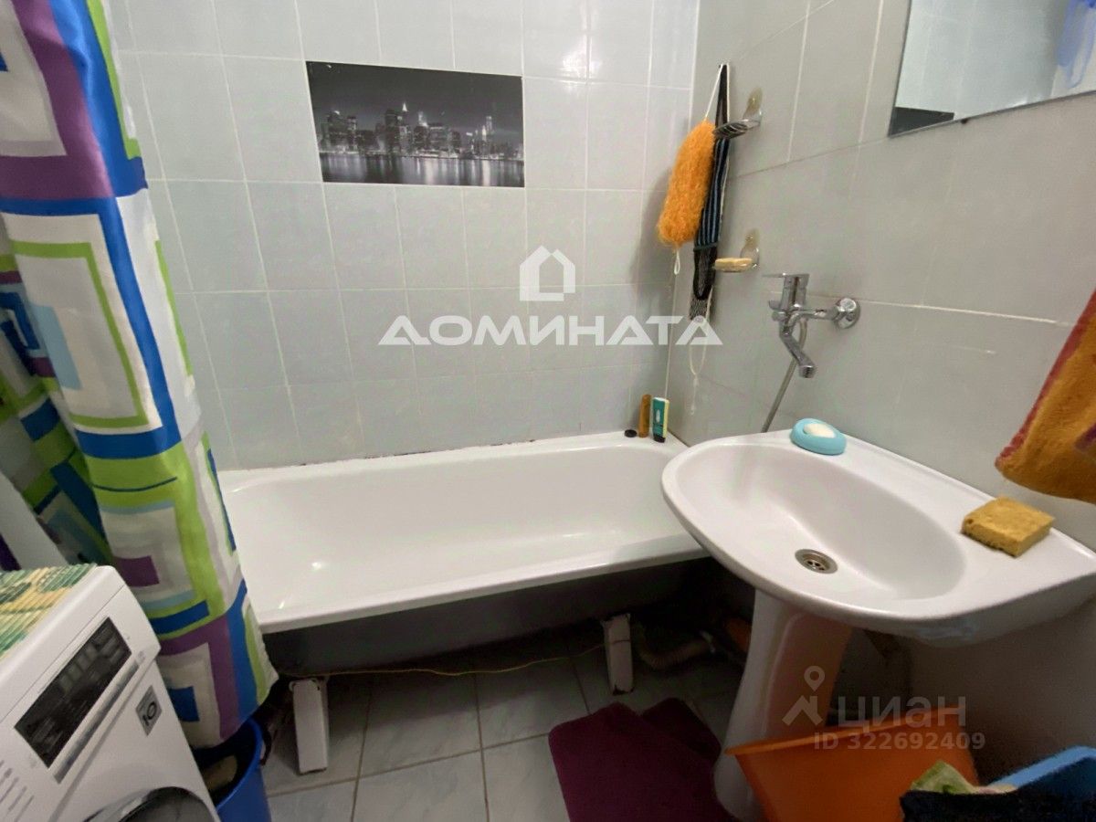 Продажа 3-комн квартиры на вторичном рынке Красное Село, Красногородская улица, 9к2