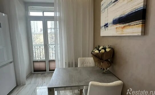 Продажа 2-комн квартиры на вторичном рынке Варшавское ш,  д. 16