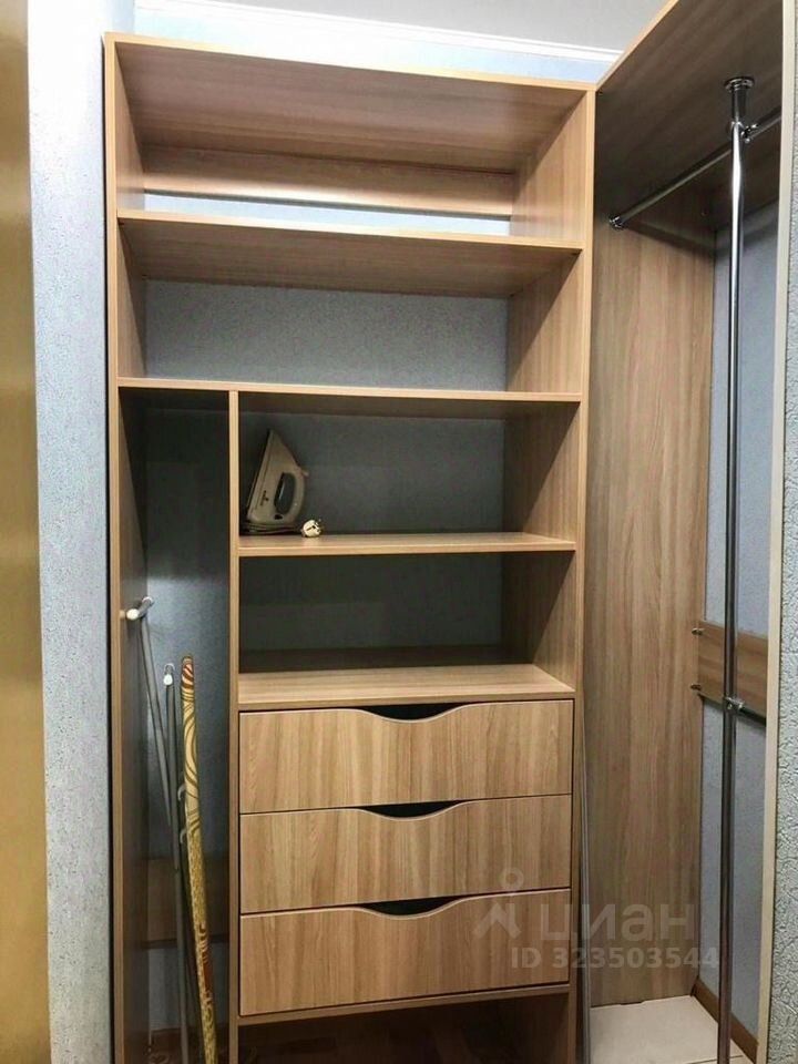 Продажа 1-комн квартиры на вторичном рынке пос. Шушары, Пушкинская улица, 18