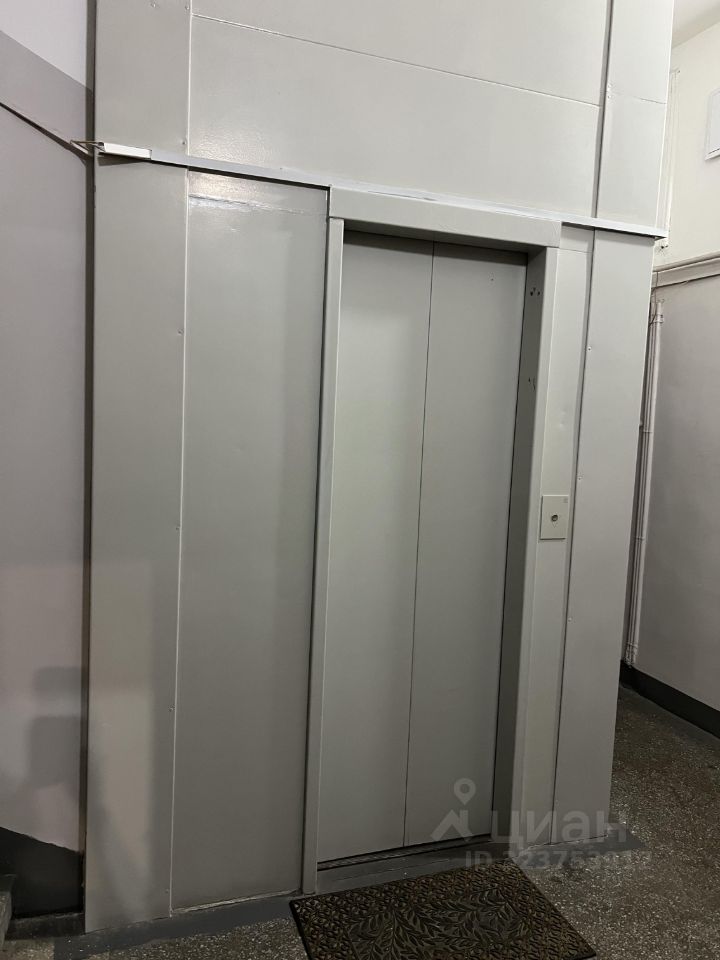 Продажа 4-комн квартиры на вторичном рынке Покровский бульвар, 14/5