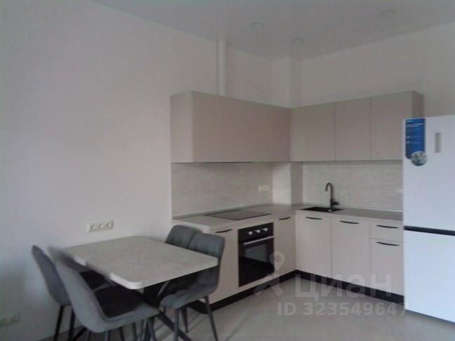 Аренда 2-комн квартиры на вторичном рынке улица Архитектора Власова, 71к2