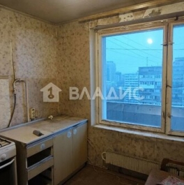 Продажа 2-комн квартиры на вторичном рынке Вокзальный пер,  д. 8,  к. 1