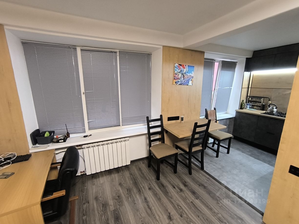 Продажа 3-комн квартиры на вторичном рынке проспект Маршала Блюхера, 38К1