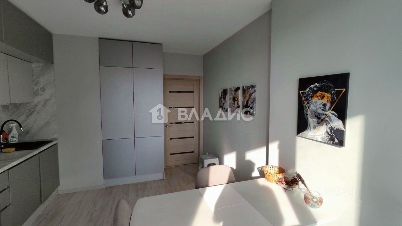 Продажа 1-комн квартиры на вторичном рынке Будапештская улица, 102