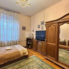 Продажа 2-комн квартиры на вторичном рынке Верейская улица,  д. 8