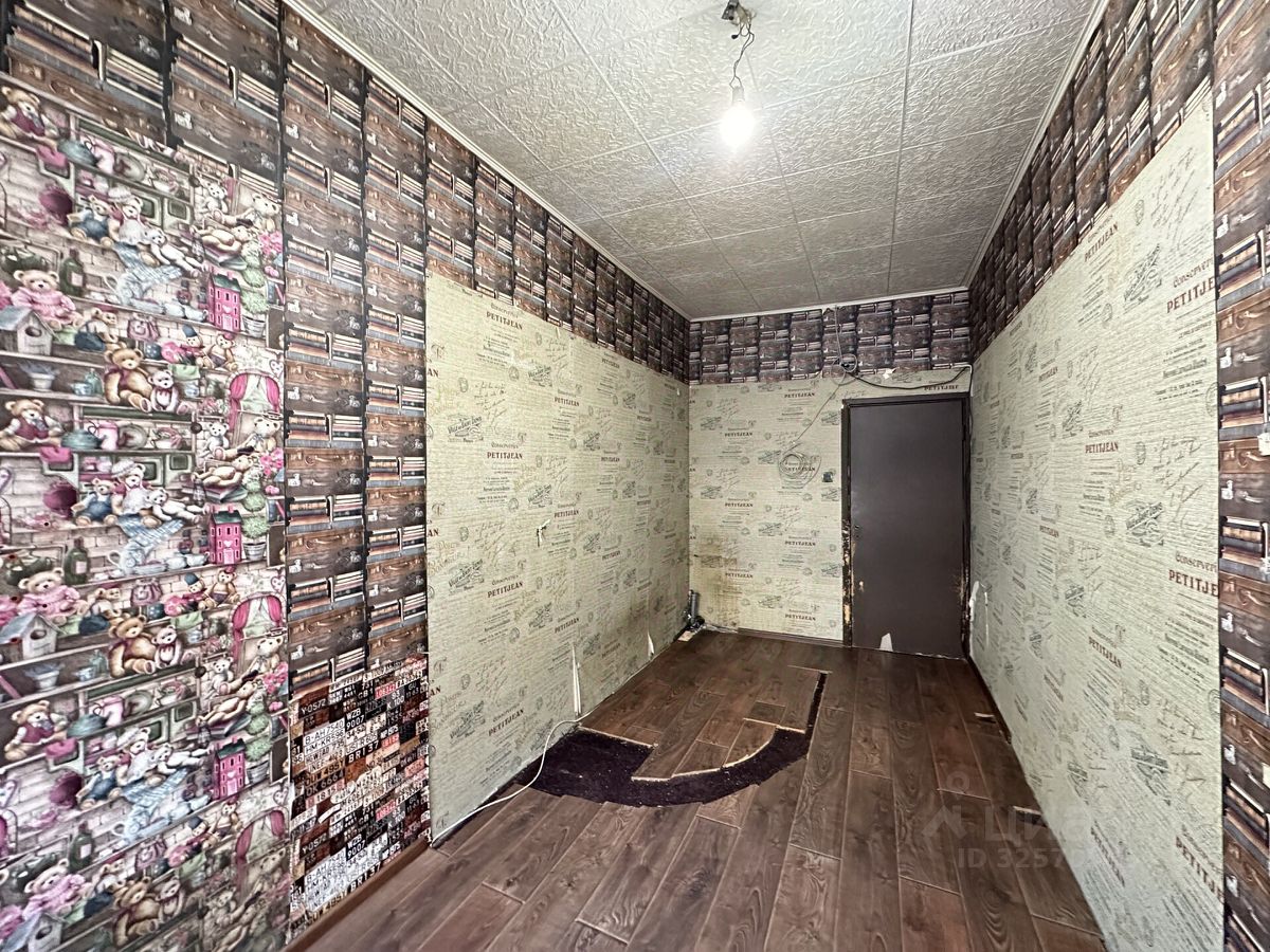 Продажа 2-комн квартиры на вторичном рынке Боровая улица, 94