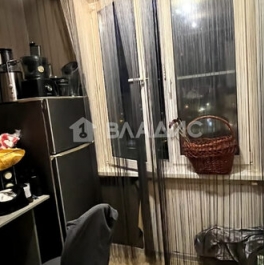 Продажа 3-комн квартиры на вторичном рынке улица Кухмистерова,  д. 20