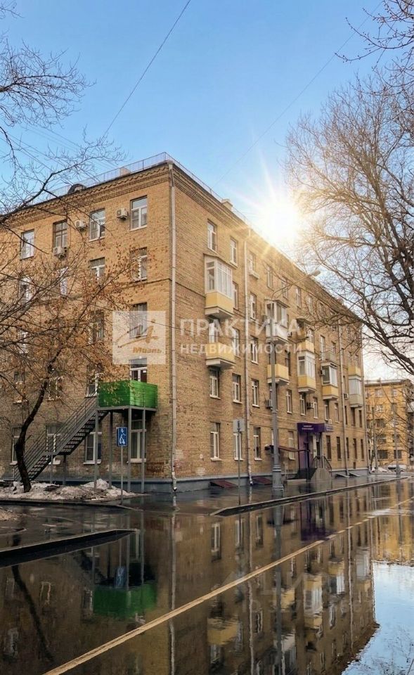 Продажа 3-комн квартиры на вторичном рынке Судостроительная улица, 30К1