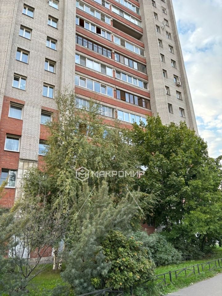 Продажа 1-комн квартиры на вторичном рынке Стародеревенская улица, 18