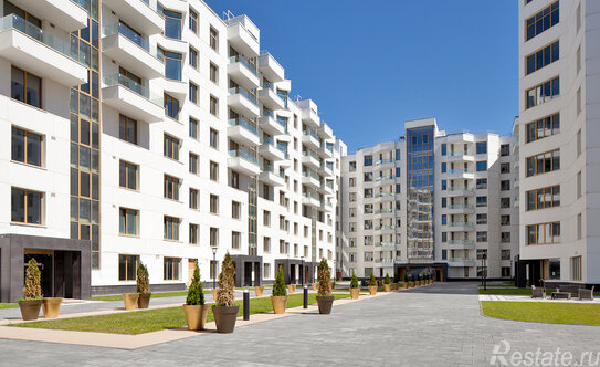 Продажа 4-комн квартиры на вторичном рынке Ждановская улица,  д. 45