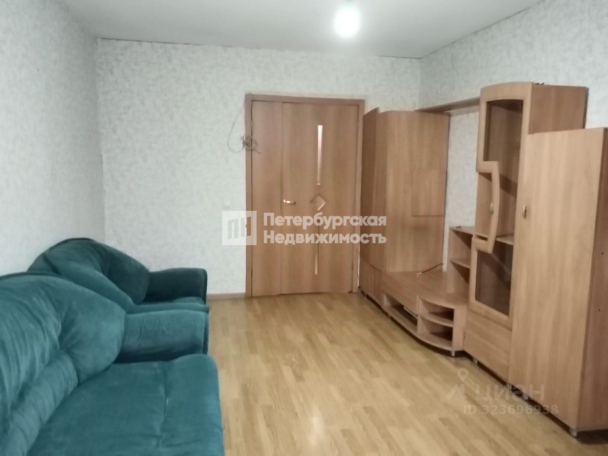 Продажа 2-комн квартиры на вторичном рынке пос. Шушары, Славянка тер., улица Ростовская, 3к1