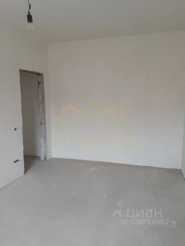 Продажа 2-комн квартиры на вторичном рынке улица Генерала Донскова, 27к3