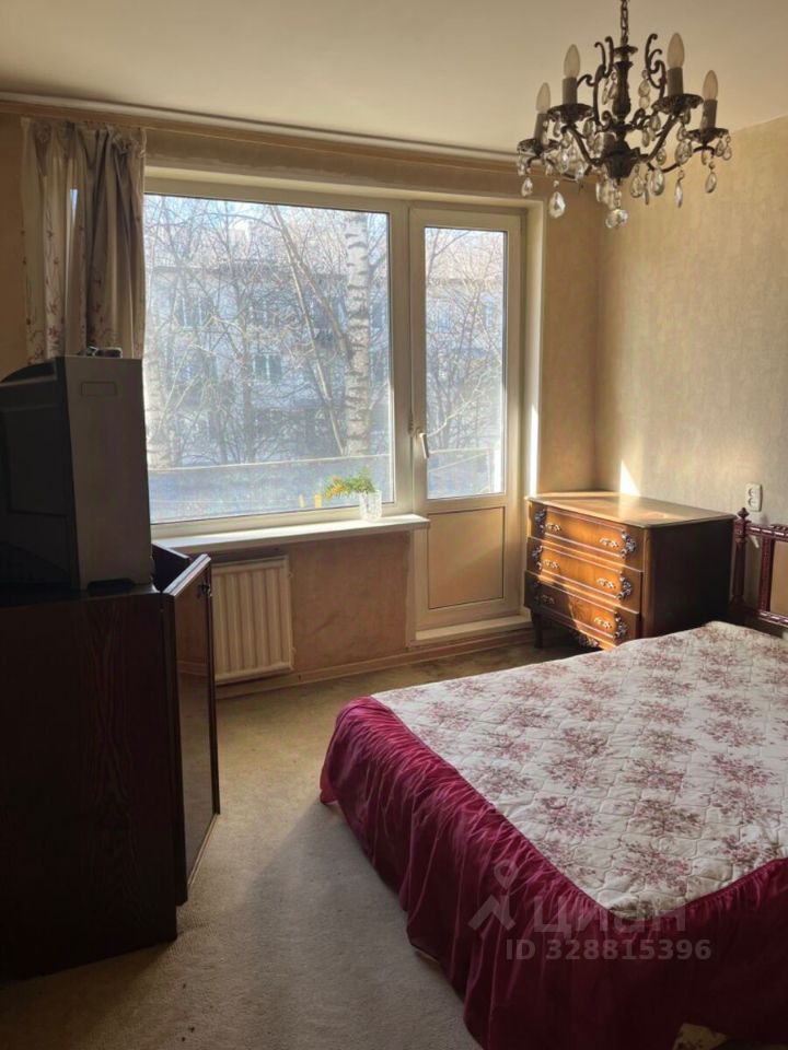Продажа 2-комн квартиры на вторичном рынке Тимуровская улица, 20