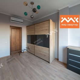 Продажа 2-комн квартиры на вторичном рынке Малый В.О. пр-кт,  д. 63/14